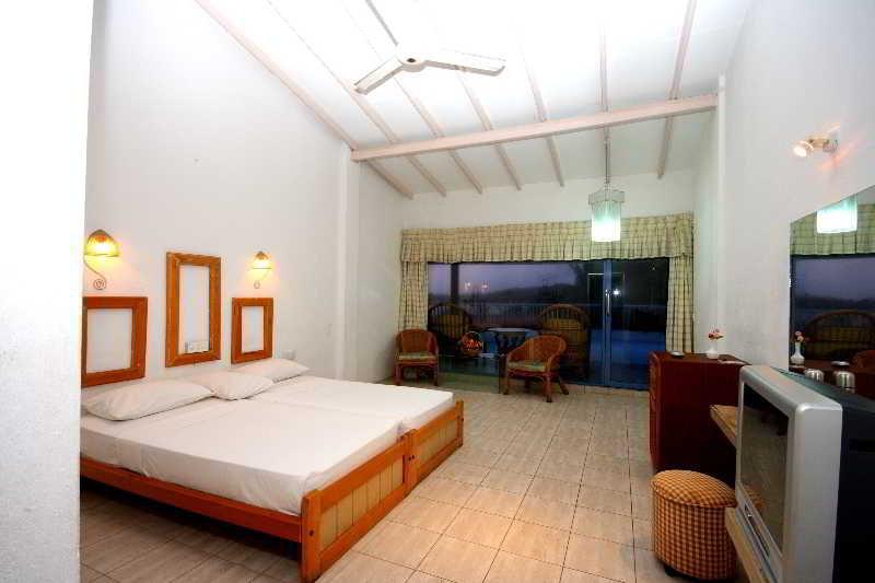 אונה ואטונה Lavendish Beach Resort מראה חיצוני תמונה