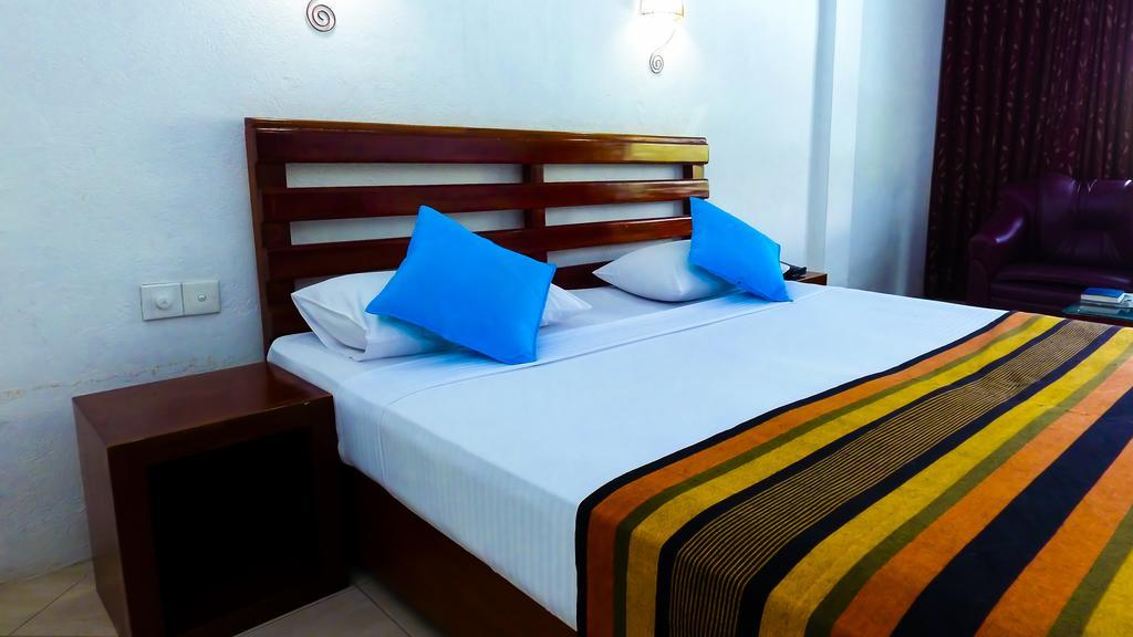 אונה ואטונה Lavendish Beach Resort מראה חיצוני תמונה