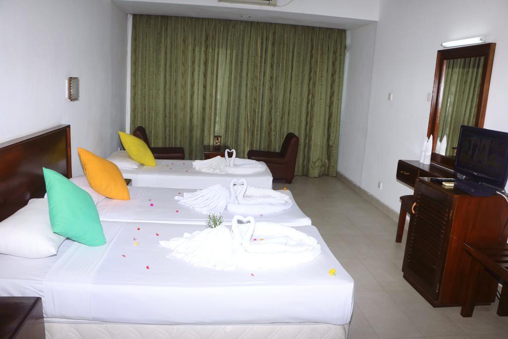 אונה ואטונה Lavendish Beach Resort מראה חיצוני תמונה