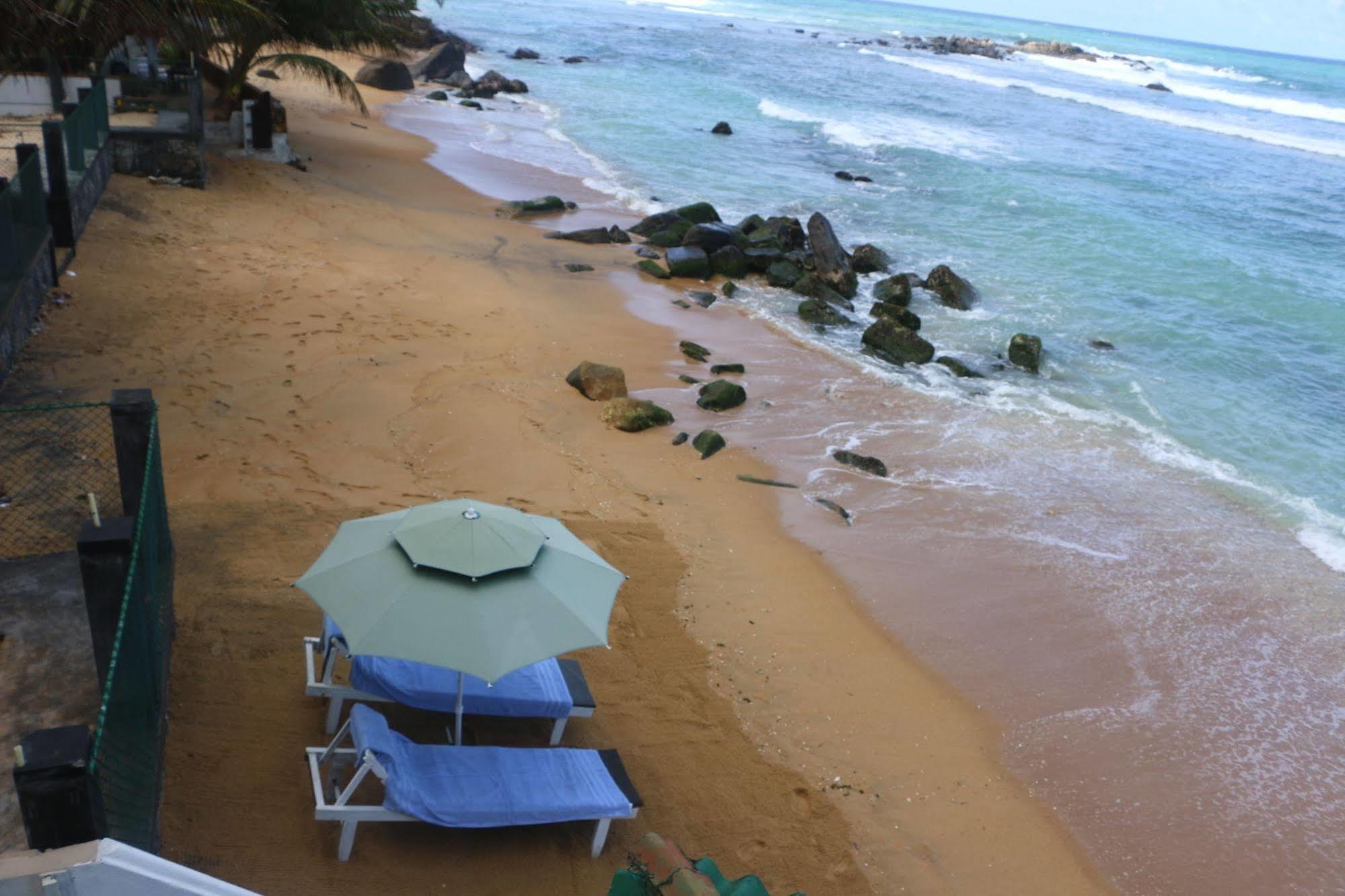 אונה ואטונה Lavendish Beach Resort מראה חיצוני תמונה